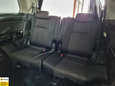 2013 Toyota Vellfire - Thumbnail