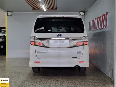 2013 Toyota Vellfire - Thumbnail