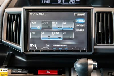 2012 Honda STEPWGN - Thumbnail