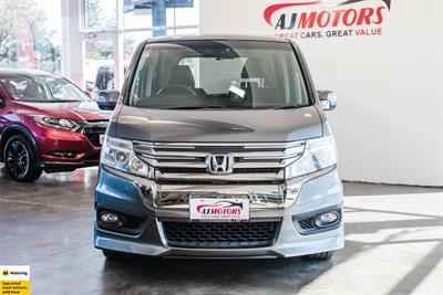 2012 Honda STEPWGN - Thumbnail
