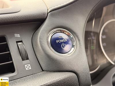 2012 Lexus CT200H - Thumbnail