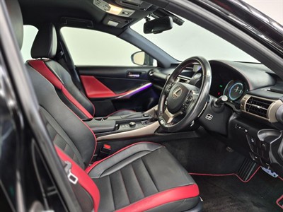 2015 Lexus IS 300h - Thumbnail