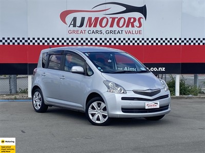 2009 Toyota Ractis - Thumbnail