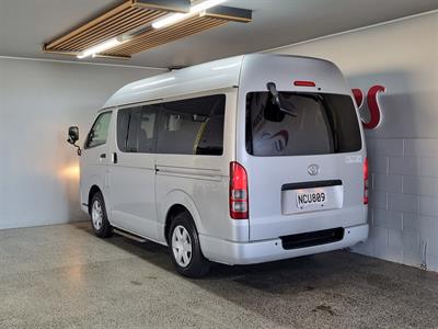 2013 Toyota Regius - Thumbnail