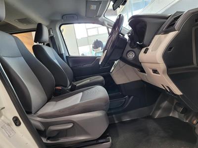 2020 Toyota Hiace - Thumbnail