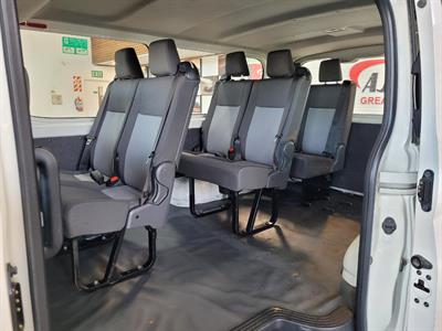 2020 Toyota Hiace - Thumbnail