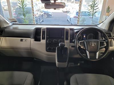 2020 Toyota Hiace - Thumbnail