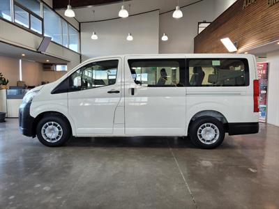 2020 Toyota Hiace - Thumbnail