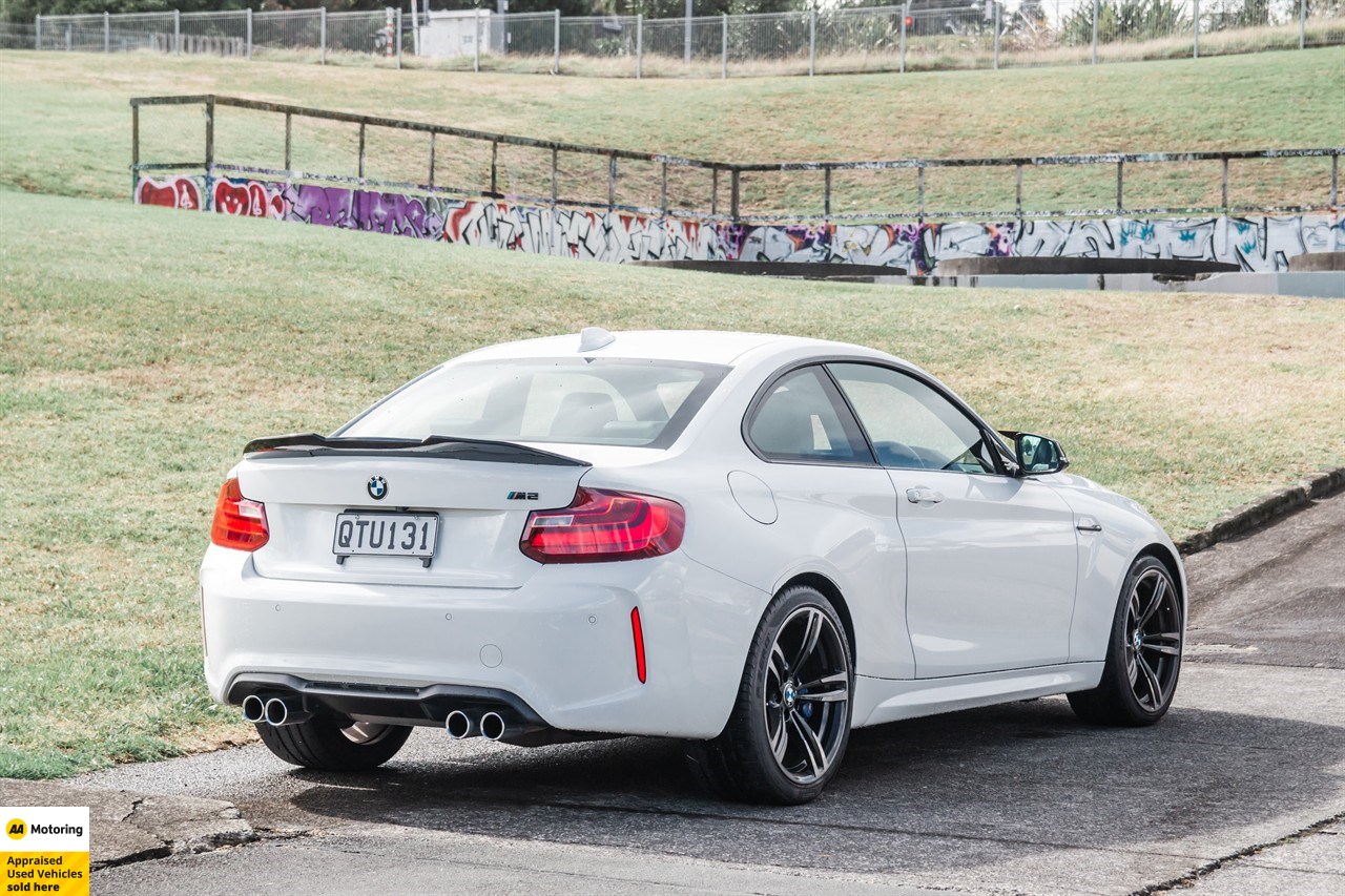 2017 BMW M2