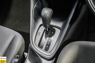 2021 Toyota Yaris - Thumbnail