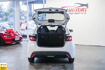 2021 Toyota Yaris - Thumbnail