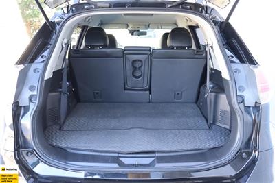 2017 Nissan X-Trail - Thumbnail