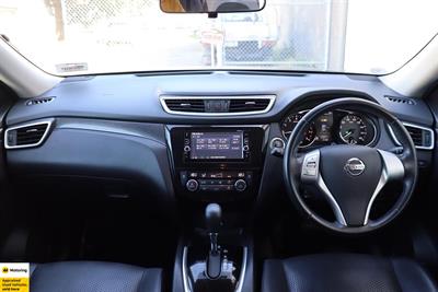 2017 Nissan X-Trail - Thumbnail