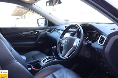 2017 Nissan X-Trail - Thumbnail