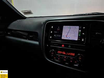 2019 Mitsubishi Outlander - Thumbnail