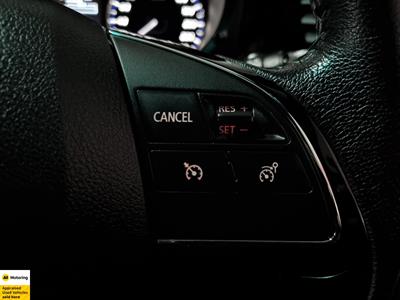 2019 Mitsubishi Outlander - Thumbnail