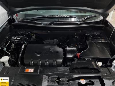 2019 Mitsubishi Outlander - Thumbnail
