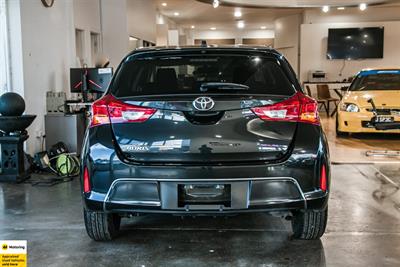 2014 Toyota Auris - Thumbnail