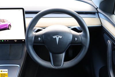 2022 Tesla Model Y - Thumbnail