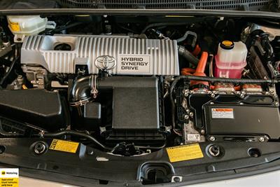 2013 Toyota Prius - Thumbnail