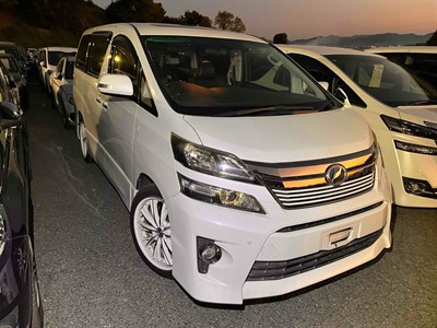 2014 Toyota Vellfire - Thumbnail