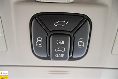 2014 Toyota Vellfire - Thumbnail