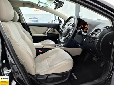 2013 Toyota Avensis - Thumbnail