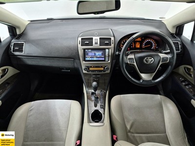 2013 Toyota Avensis - Thumbnail