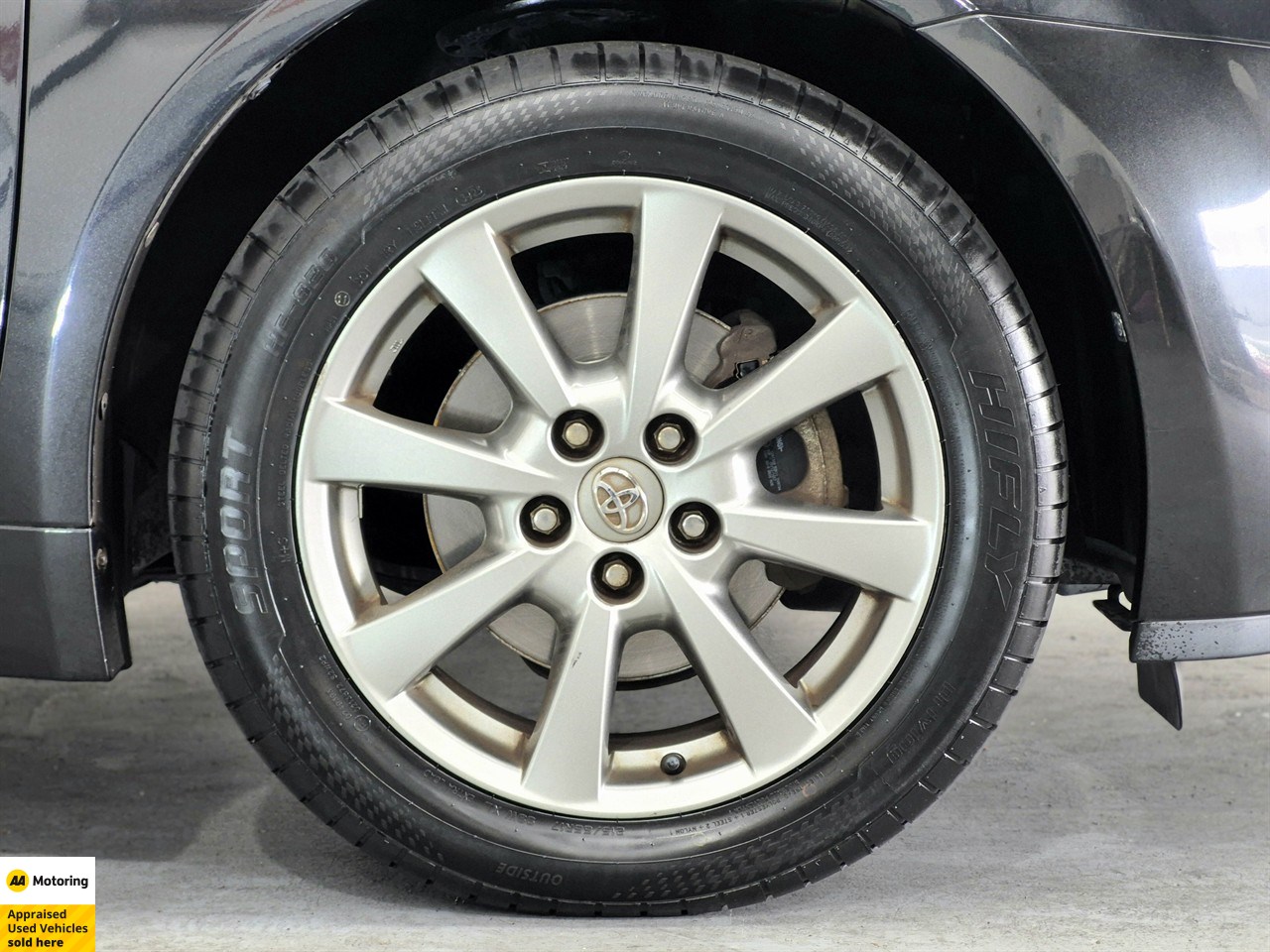 2013 Toyota Avensis