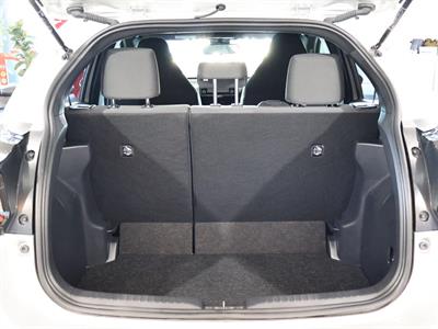 2021 Toyota Yaris - Thumbnail