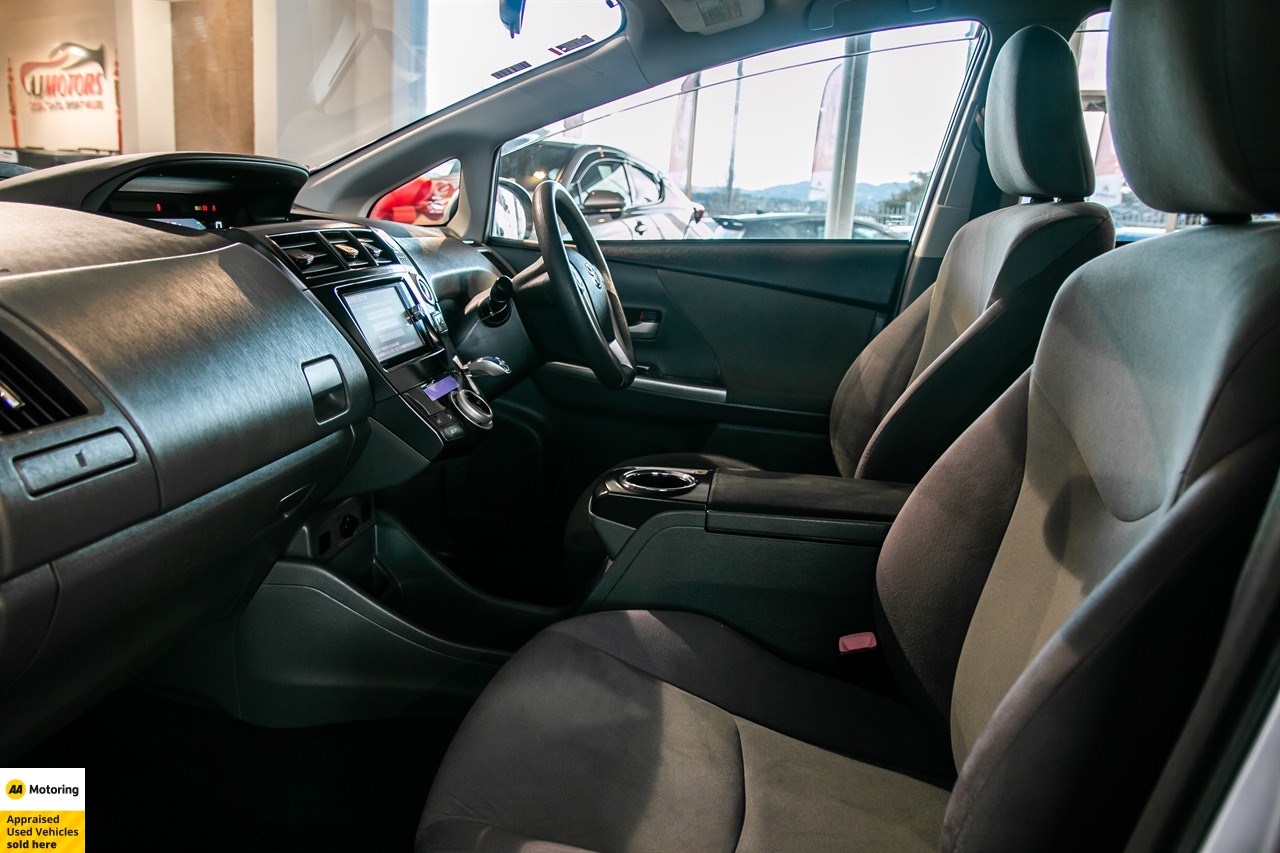 2012 Toyota Prius Alpha