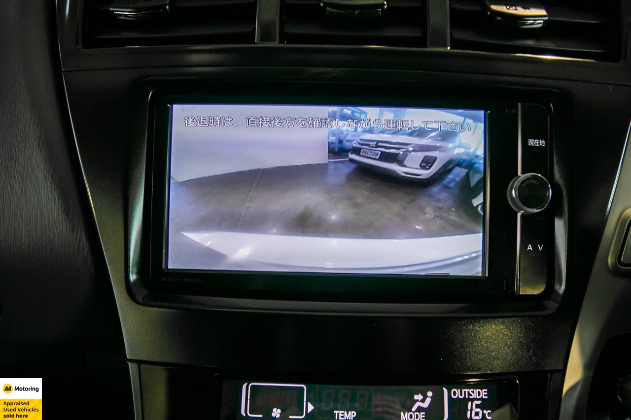 2012 Toyota Prius Alpha