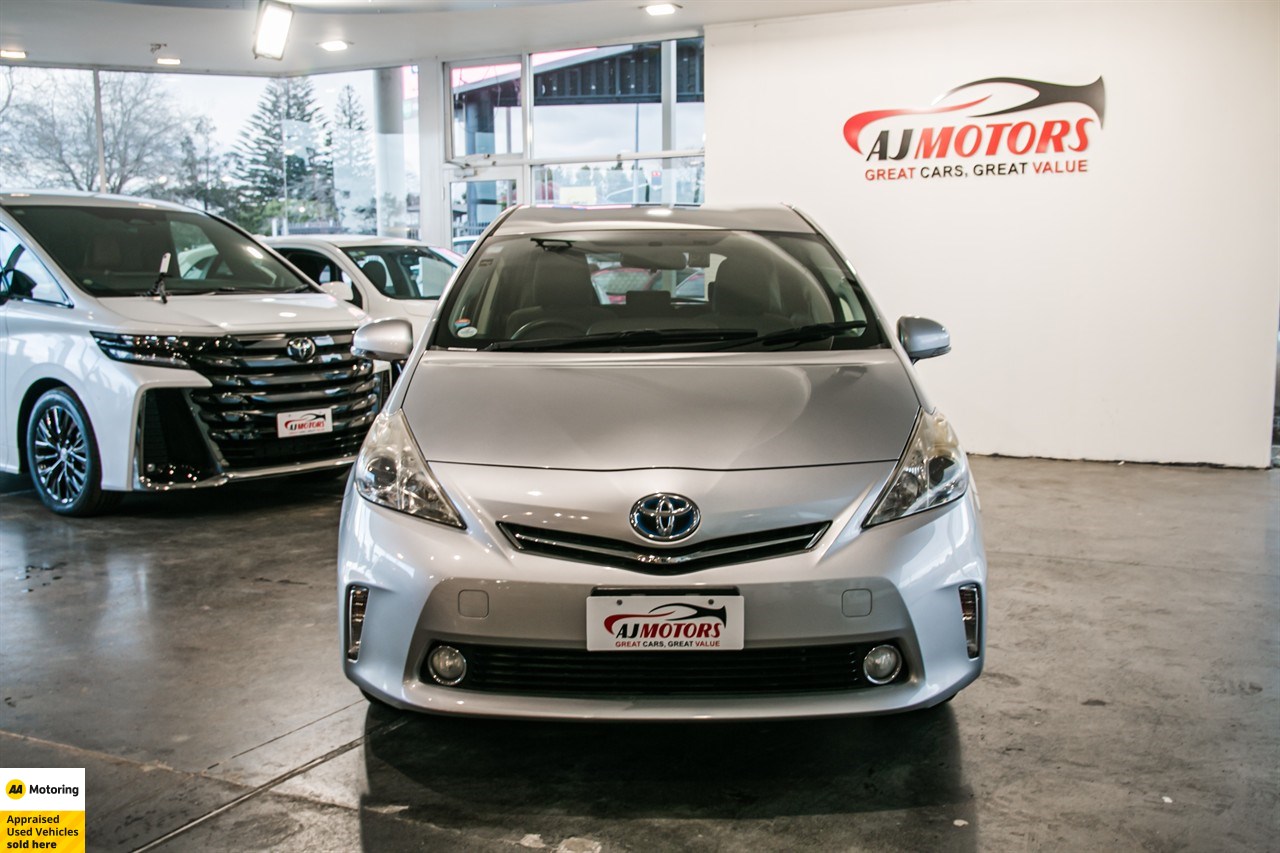 2012 Toyota Prius Alpha