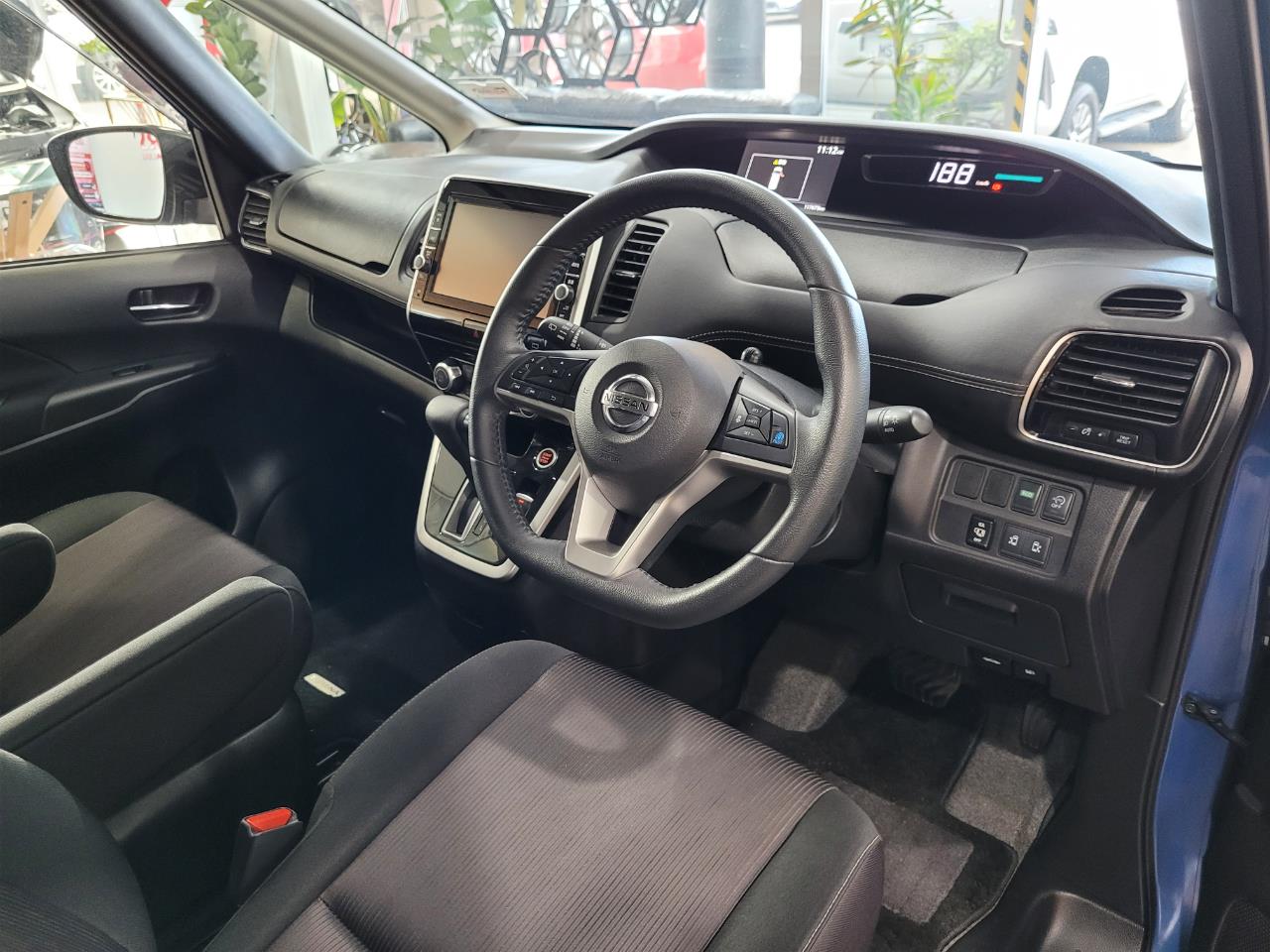 2017 Nissan Serena