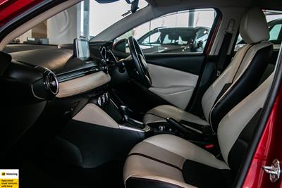 2015 Mazda Demio - Thumbnail