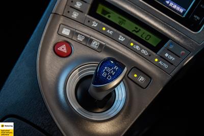 2015 Toyota Prius - Thumbnail