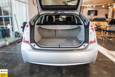 2015 Toyota Prius - Thumbnail