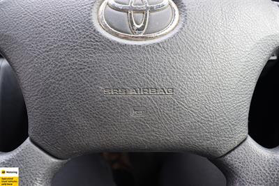 2012 Toyota Hiace - Thumbnail