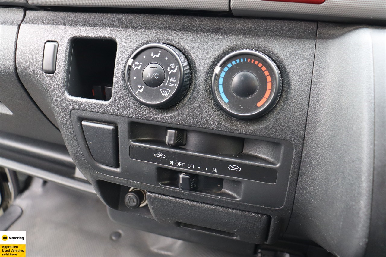 2012 Toyota Hiace