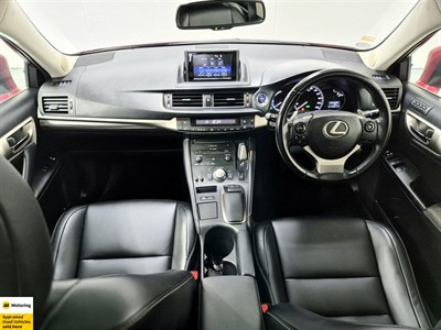 2017 Lexus CT200H - Thumbnail