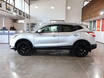 2017 Nissan Qashqai - Thumbnail