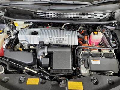 2013 Toyota Prius - Thumbnail