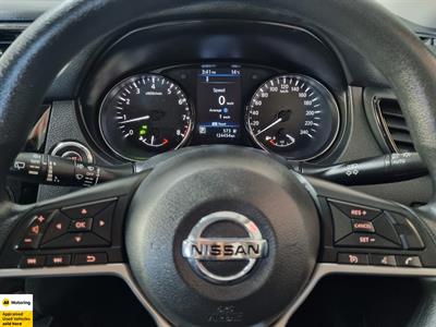2022 Nissan X-Trail - Thumbnail