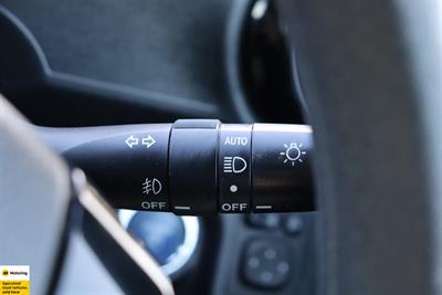 2016 Toyota Aqua - Thumbnail