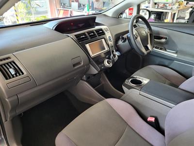 2012 Toyota Prius - Thumbnail