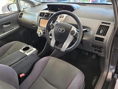 2012 Toyota Prius - Thumbnail