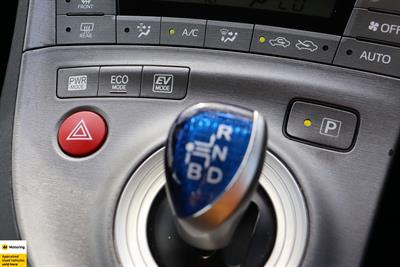 2014 Toyota Prius - Thumbnail