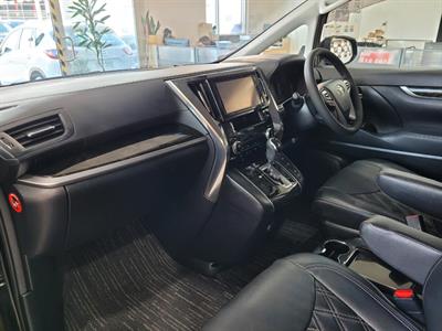 2015 Toyota Vellfire - Thumbnail