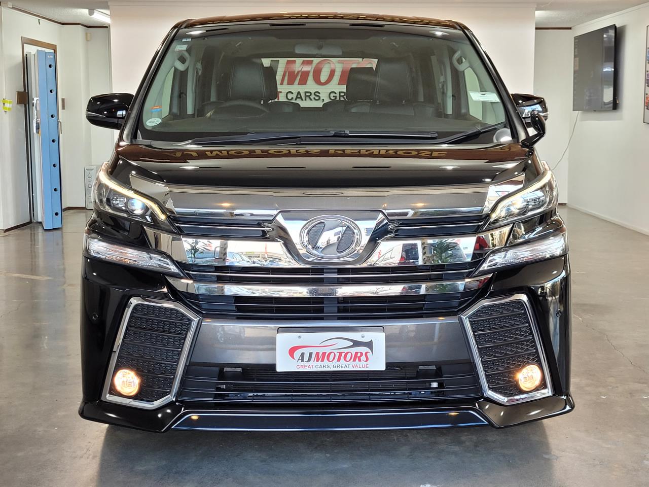 2015 Toyota Vellfire