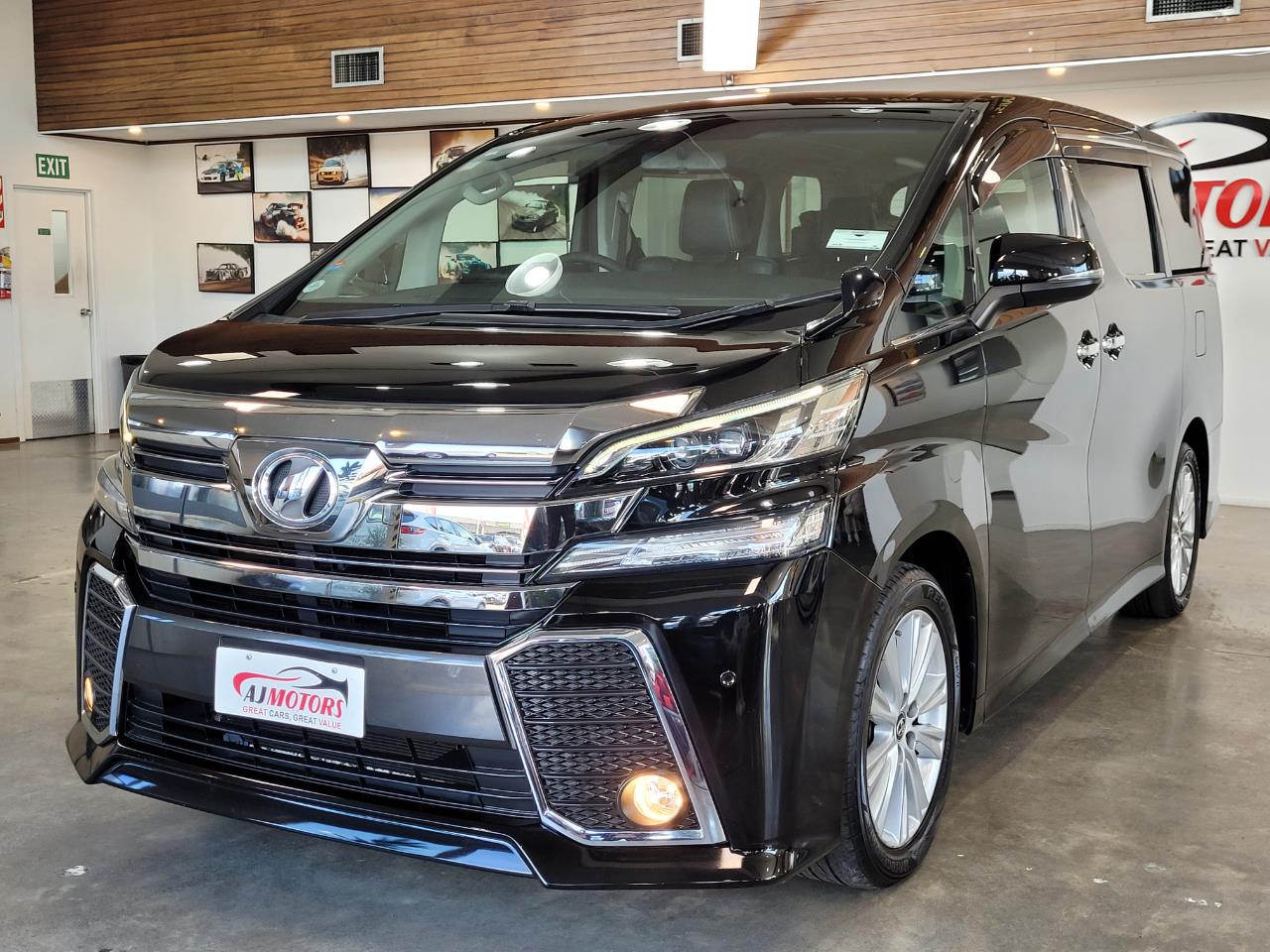 2015 Toyota Vellfire